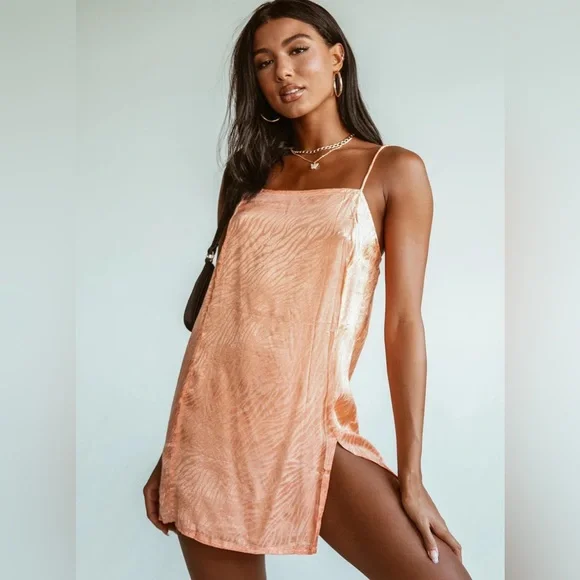 MOTEL DATISTA MINI DRESS SATIN ZEBRA CANTALOUPE - Picture 3 of 5